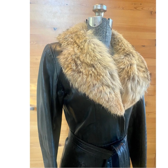 *SOLD* Vintage leather coat/trench - Picture 2 of 12